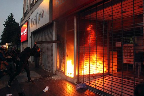 The Mapuche people of Chile rebelled in Santiago targeting banks. The indigenous people are demanding their land back from the corporations and neo-colonial authorities. by Pan-African News Wire File Photos