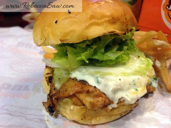 Burger Junkyard 2-013