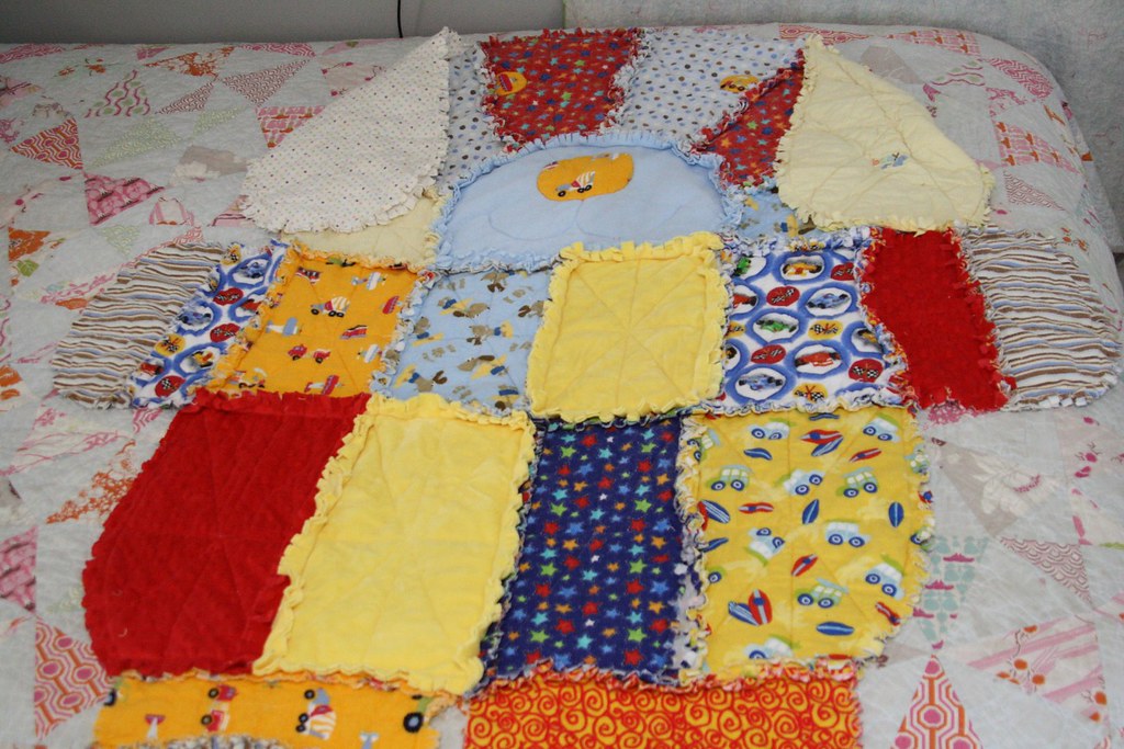 doggy raggy quilt