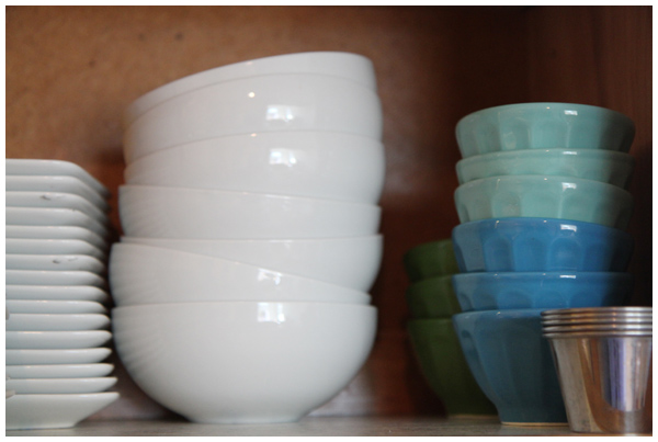 Unpacking the Kitchen(s) - love these bowls!