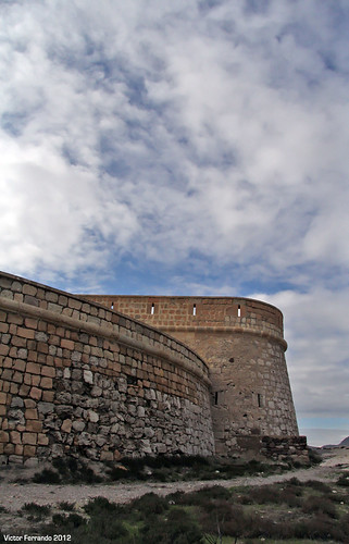 Castillo de San Felipe y Playa del Arco en Los Escullos