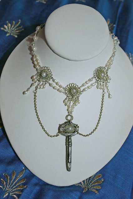 blue-silver-steampunk-necklace