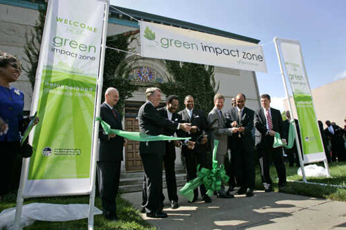 federal officials join Rep. Emanuel Cleaver in launching the Green Impact Zone in 2009 (courtesy of US DOT)