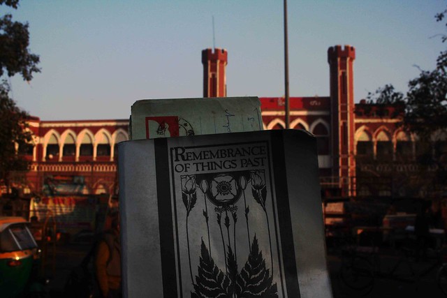 City Reading – The Delhi Proustians XXXIV, Old Delhi Railway Station