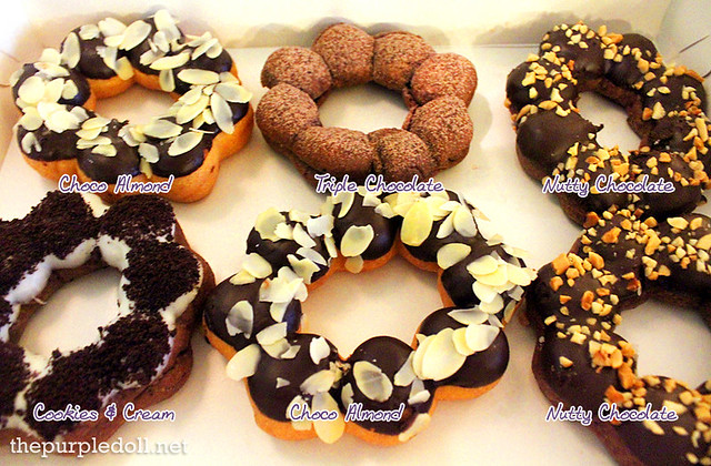 Gavino's Donuts Choco Almond, Tripe chocolate, Cookies and Cream, Nutty Chocolate