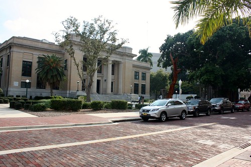 lee-county-courthouse-fort-myers-florida