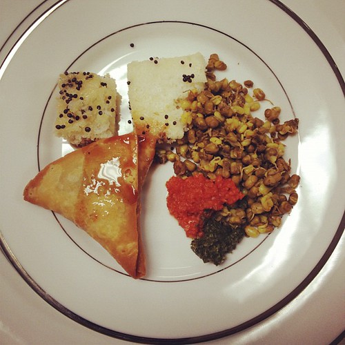 Second dinner, appetizer plate. Homemade Indian food by @alpnap2k is worth saving room for.