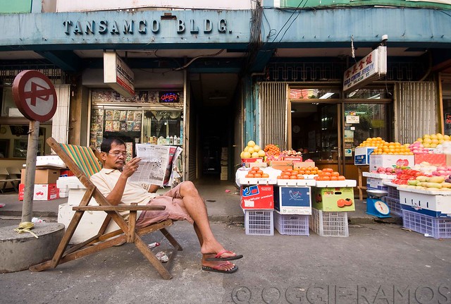 Binondo Street Reader