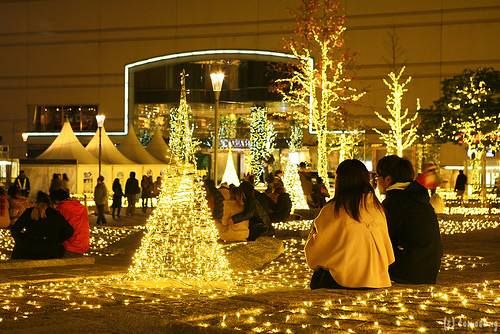 Tenjin Hikari Square 2012