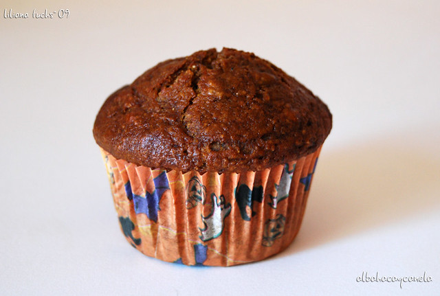 dark pumpkin muffin