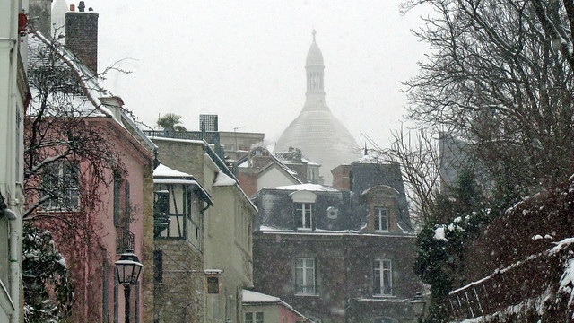 January snow in Paris