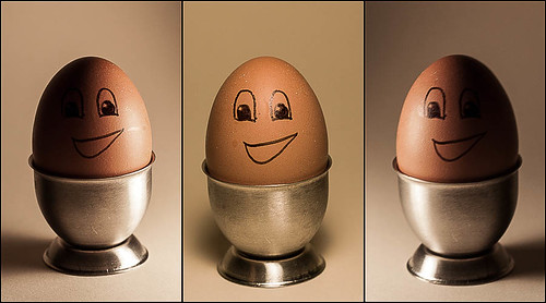 053 had hoped the girlies were going to help me with a lighting project, but then i remembered the egg by Sonriendo