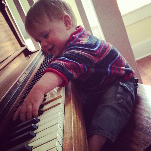 Mr. Piano Man: He prefers his tips in bouncy balls or sippy cups.