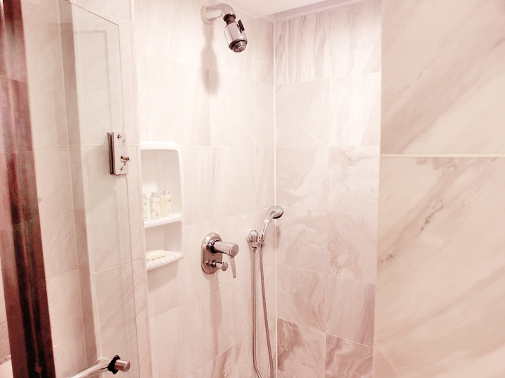 regent taipei hotel shower room