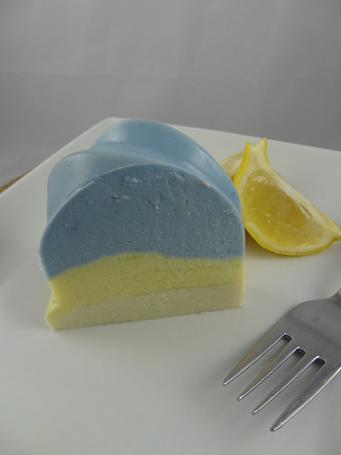 Blueberry Lemon Soap Cake - The Daily Scrub (12)