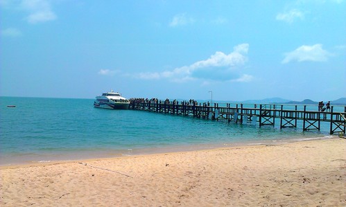 Koh Samui Maenam Beach-Lomprayah Pier