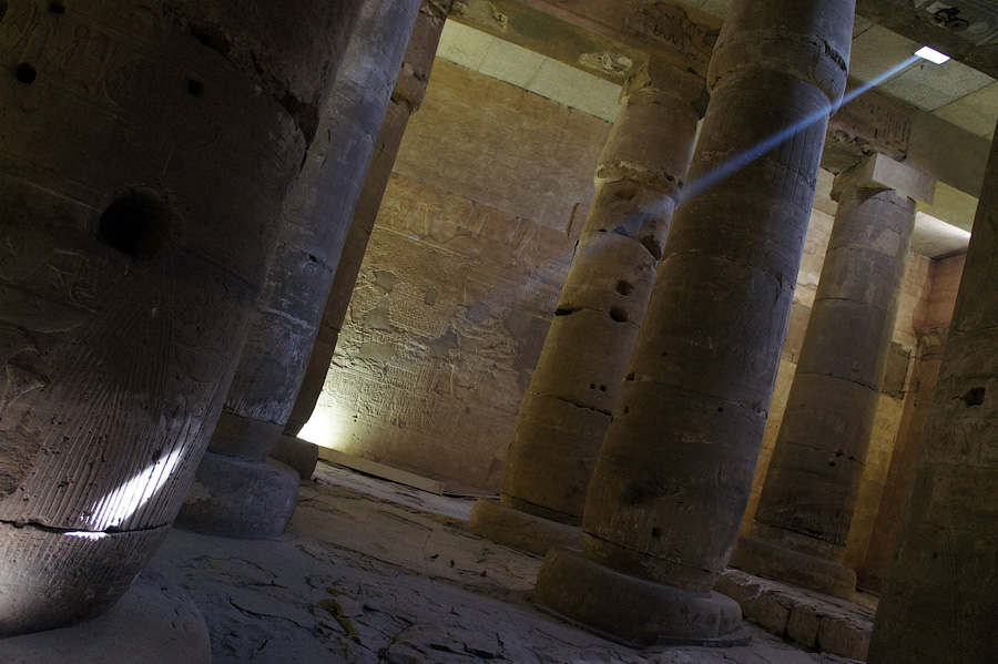 Луч света. Абидос, Храм Сети I, Египет