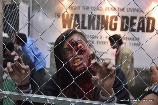 Zombies in the Cage #1