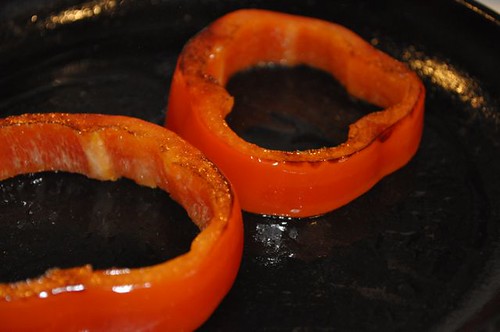 eggs in pepper rings 3