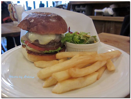 2013-01-04_ハンバーガーログブック_【広尾】BurgerManiaHiroo 年の初めはやっぱりお餅でしょ。-04