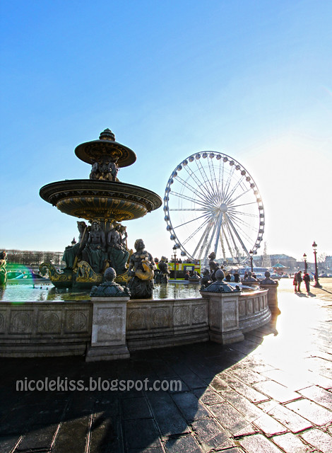 Paris Fountain and Ferris Wheel