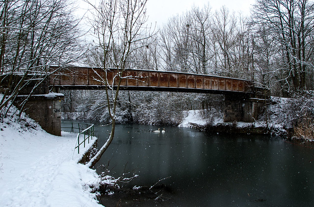 Promenade dans la neige - Pont sur le Canal de la Moselle
