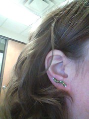 IC 5: Green: Beaded Ear pins