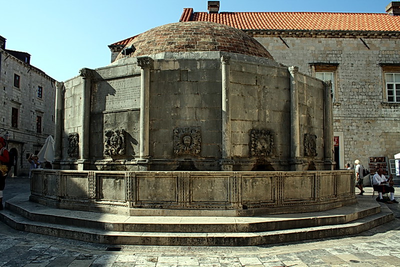 Dubrovnik. Fontana d'Onofrio.