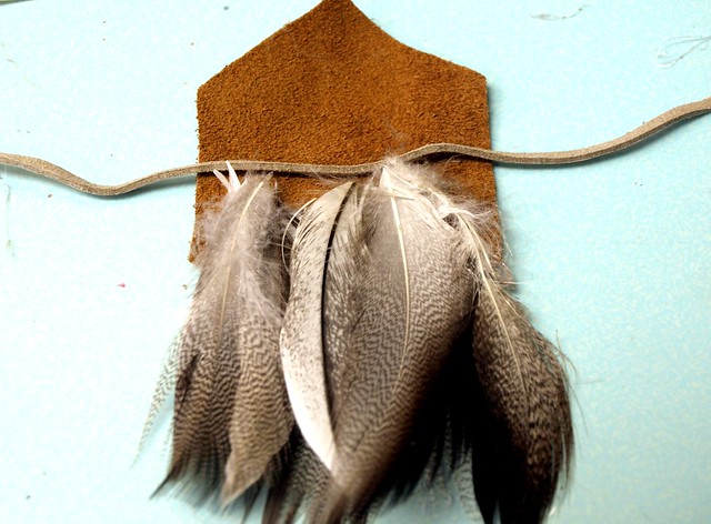 diy leather feather necklace