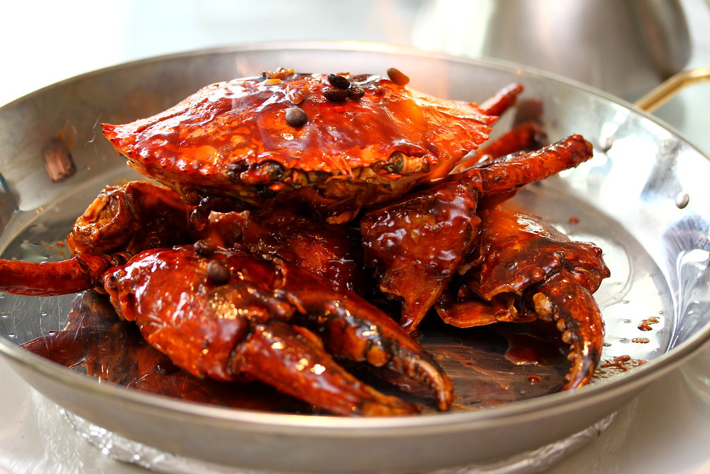 Majestic Bay Seafood Restaurant: Signature “Kopi” sauce live crab 