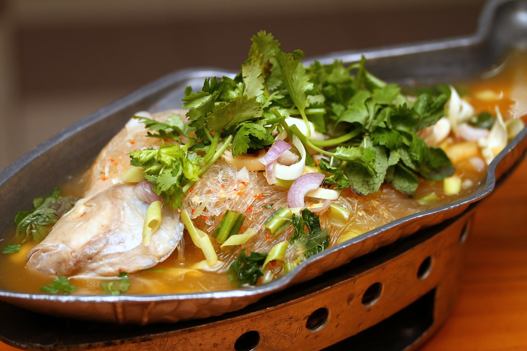 Ah Loy Thai Restaurant: Thai Lemongrass Steamed Fish
