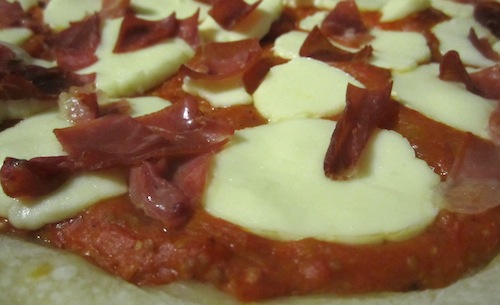 Pizza with homemade mozzarella
