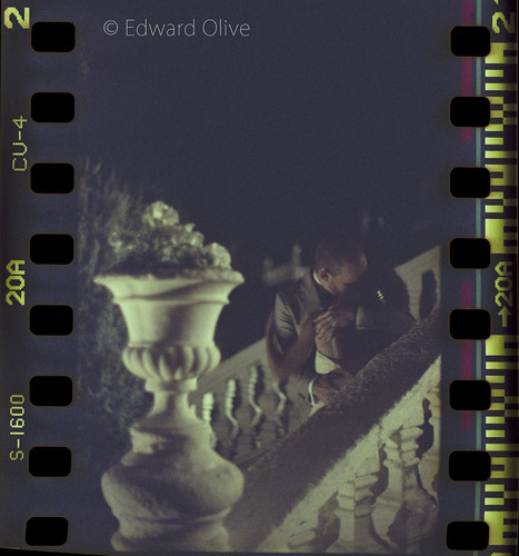 "Vase & stairs 2am" Canon EOS A2 EF 85mm f1.2 L II Fuji Press 1600 35mm 20a - Edward Olive Fotografo di matrimonio