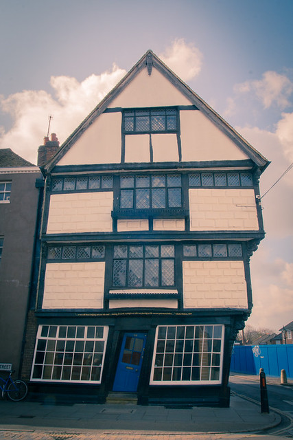 Crooked house, Canterbury