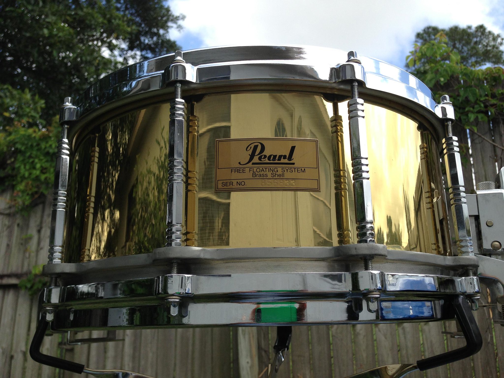 Pearl 14x6.5 free floating snare in brass. west palm beach