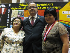 El Congreso de la República distingue a las doctoras Liliana Mayo y Rosa Oyama del CASP con la medalla “Honor al Mérito a la Labor Social”  001
