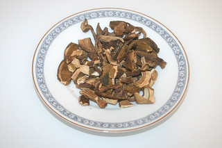 05 - Zutat getrocknete Steinpilze / Ingredient dried porcini