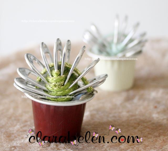Cactus hechos con argollas o aros de refrescos