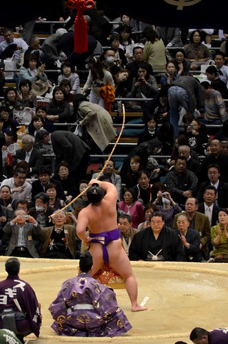 Sumo Bow-Closing Ceremony