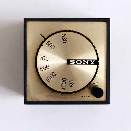 Sony Cube TR-1819