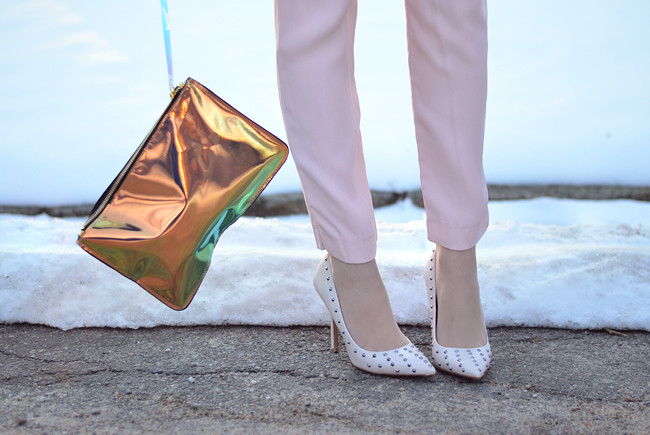 Pink pants white jumper metallic clutch outfit sunset 2