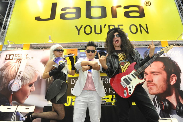 Popular fashion icons, Lady Gaga, Slash and Psy took centre stage at the launch of Jabra’s latest new premium hands free audio solutions, Jabra Revo Wireless, Jabra Revo Corded and Jabra Vox,