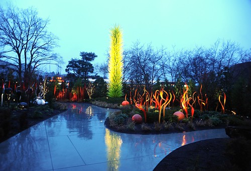 Can you see like a child? Can you see what I want? I wanna run through your wicked garden, heard that's the place to find ya, cause I'm alive so alive now, I know the darkness blinds you, Dale Chihuly Glass & Garden, Seattle Center, Washington state, USA by Wonderlane