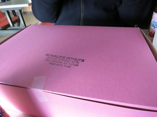 Ronalds Donut Box