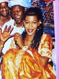 Penda Soghé, 20 ans, mariée, mère d'un garçon de deux ans et demi et enceinte de deux mois a été violée puis assassinée dans la nuit du 28 au 29 mars 2013 à Nouakchott en LMauritanie.