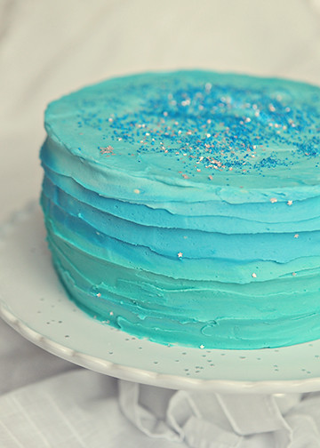 Blue Swirls Cake
