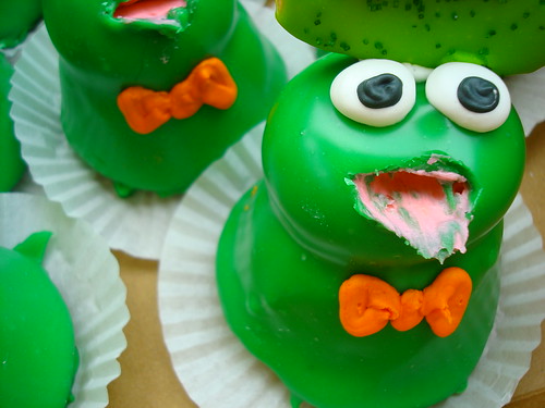 Frog Cupcakes, Whats for Dessert, Spring Lake Heights NJ