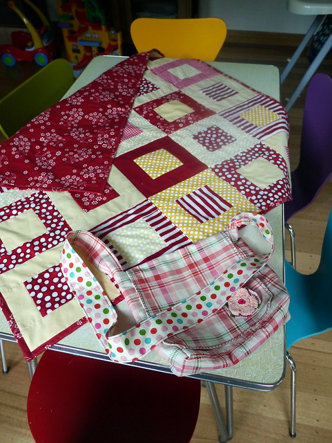 Quilt for new bub done and bag made for her big sis