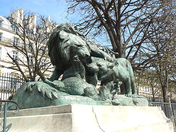 Lion des Tuileries.jpg