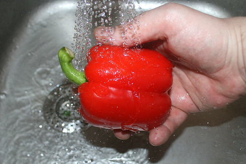 17 - Paprika waschen / Clean bell pepper